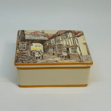 Load image into Gallery viewer, NEW HALL HANLEY Staffordshire The Crown TRINKET BOX 1950s Old London