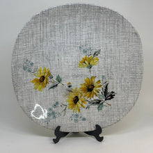 Load image into Gallery viewer, J & G MEAKIN Summertime LUNCH PLATE 9"