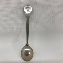 Load image into Gallery viewer, Silver plated collectable souvenir spoons - World