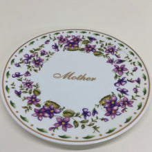 Load image into Gallery viewer, MOTHER'S DAY GIFT Decorative Collectors Plate LEONARDO Collection 8"