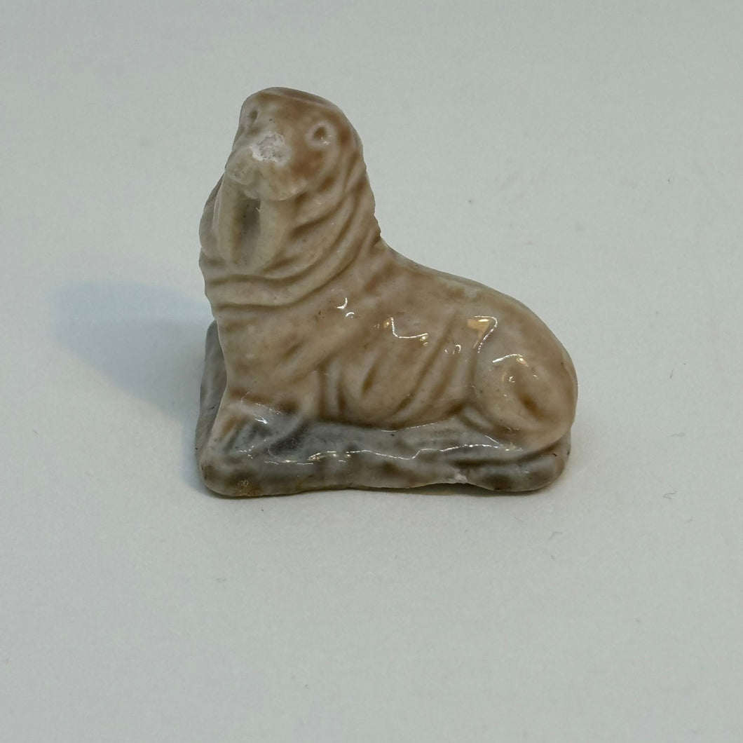 Vintage WADE WHIMSIES Walrus FIGURINE