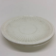 Load image into Gallery viewer, 2 x Vintage Made in England Wedgwood Creamware Earthenware Saucers 6"