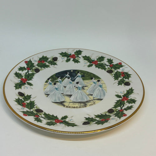 ROYAL GRAFTON Twelve Days of Christmas Plate, Nine Ladies Dancing