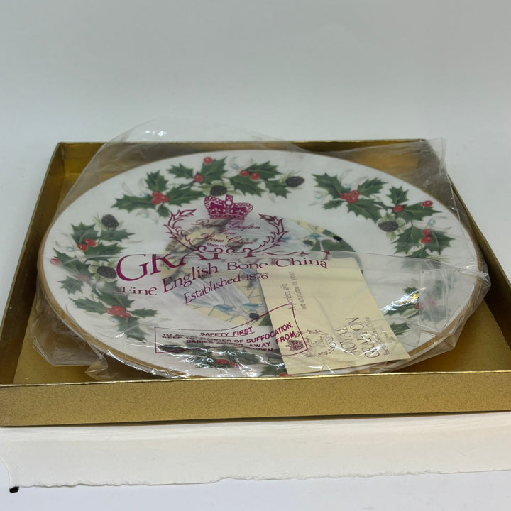 ROYAL GRAFTON Twelve Days of Christmas Plate, Nine Ladies Dancing