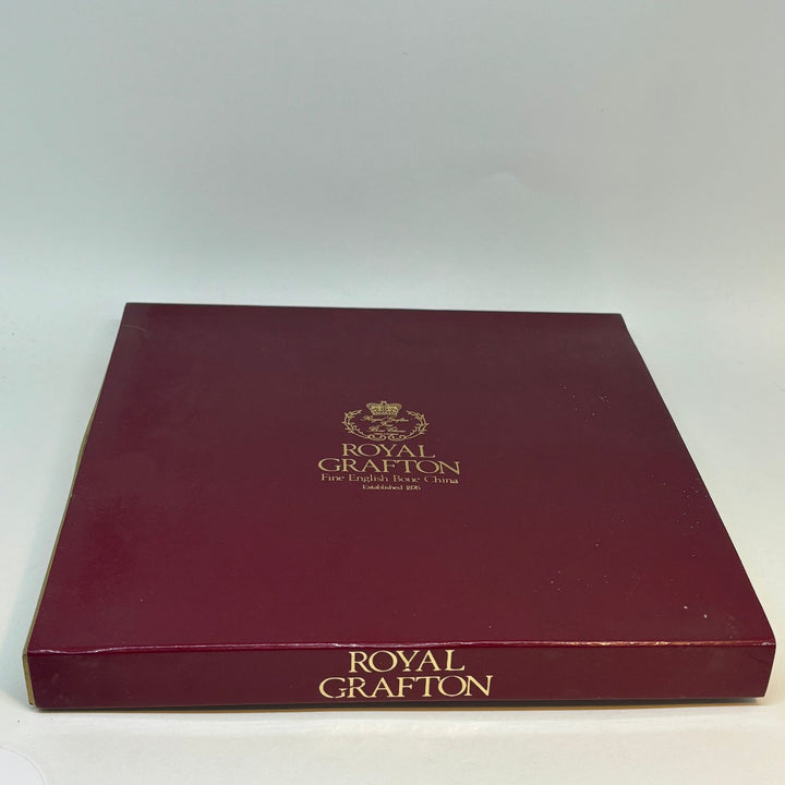 ROYAL GRAFTON Twelve Days of Christmas Plate, Seven Swans A’Swanning