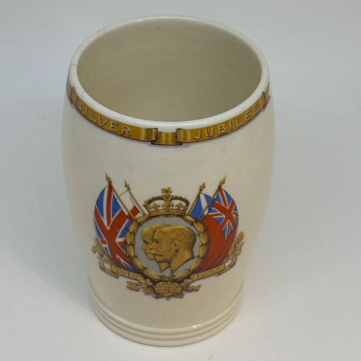King GEORGE V and Queen Mary Silver Jubilee 1935 CUP