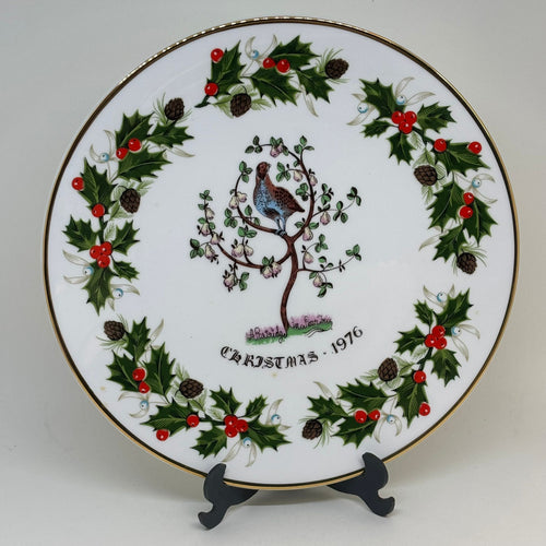 ROYAL GRAFTON Twelve Days of Christmas Plate, A Partridge in a Pear Tree