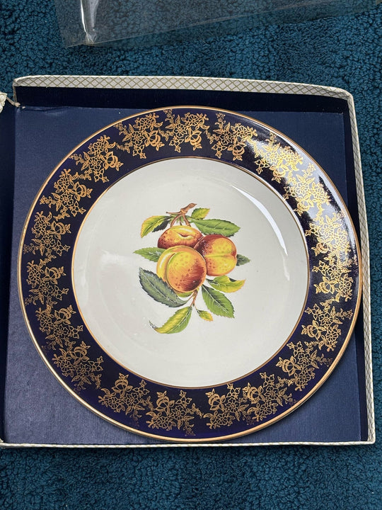 WEATHERBY HANLEY Royal Falconware Plate