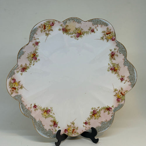 Flower-Shaped Cake Serving Plate