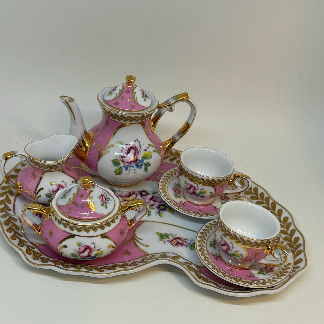 Regal Miniature Porcelain Play Tea Set