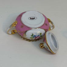Load image into Gallery viewer, Regal Miniature Porcelain Play Tea Set