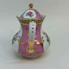 Load image into Gallery viewer, Regal Miniature Porcelain Play Tea Set