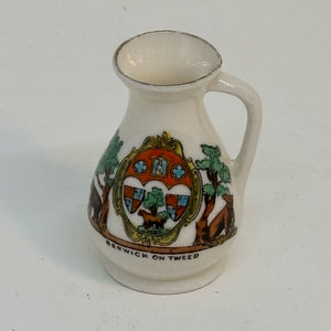 Vintage ARCADIAN CHINA Crested Ware Souvenir of BERWICK