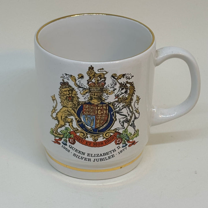 Vintage POOLE POTTERY Commemorative Mug Queen Elizabeth II Silver Jubilee 1977