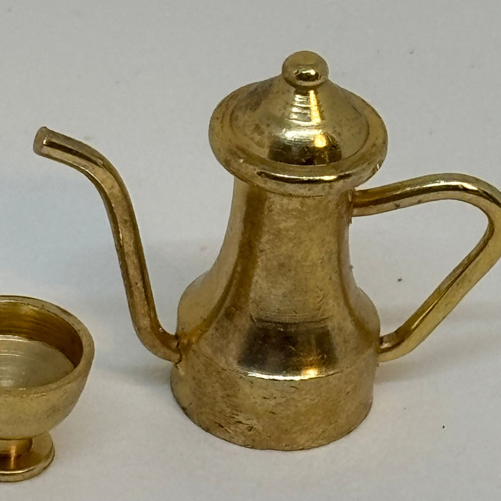 Miniature Dolls House 1:12 Scale Tapered Teapot and Cup