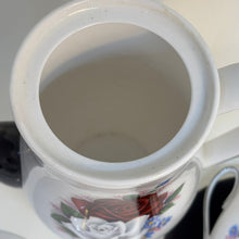 Load image into Gallery viewer, Vintage Queen Anne Teapot, 2 x Tea Cups and Saucers Set