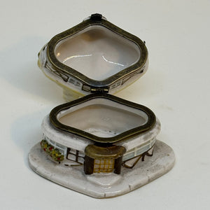 Vintage Cottage Ceramic Trinket Box