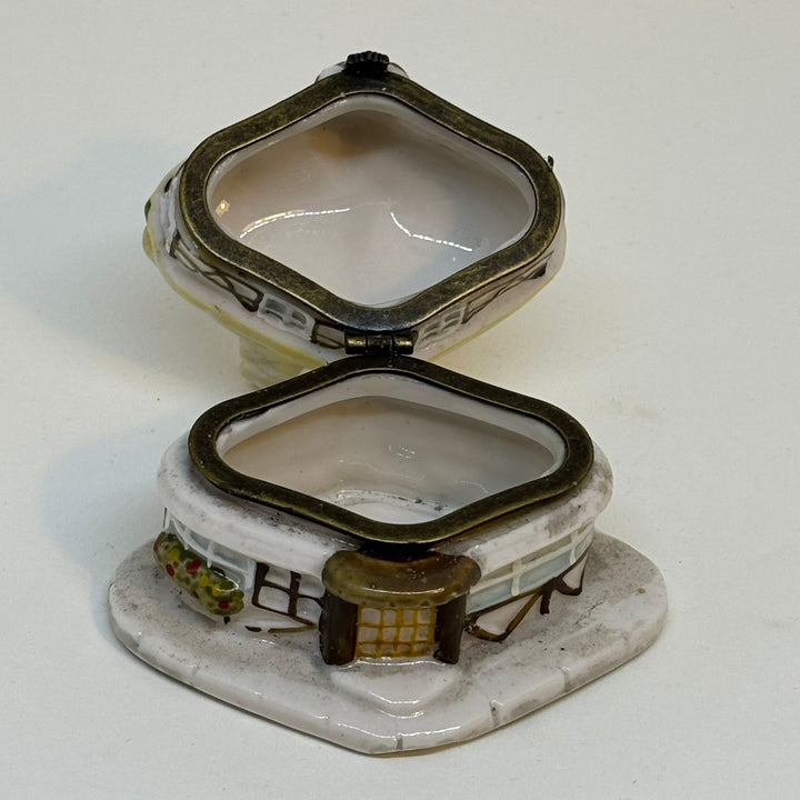Vintage Cottage Ceramic Trinket Box