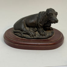 Load image into Gallery viewer, Vintage Anglebury Crafts Bassett Hound Paperweight