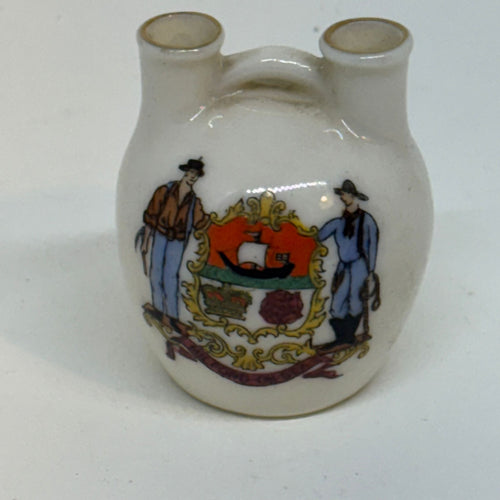 Vintage Arcadian China Crested Ware Souvenir of MILFORD ON SEA