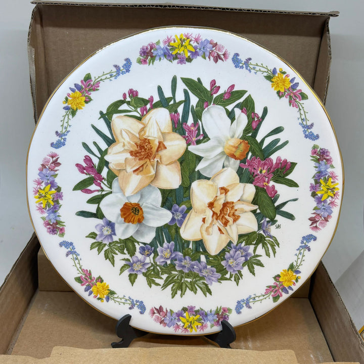 Vintage Collectible Royal Grafton Decorative Plate Faith and Courage Boxed