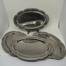 Load image into Gallery viewer, Set of 4 Vintage Serving Trays