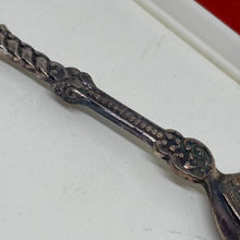 Load image into Gallery viewer, Vintage Collectible Windmill Spoon Souvenir of Holland JO90