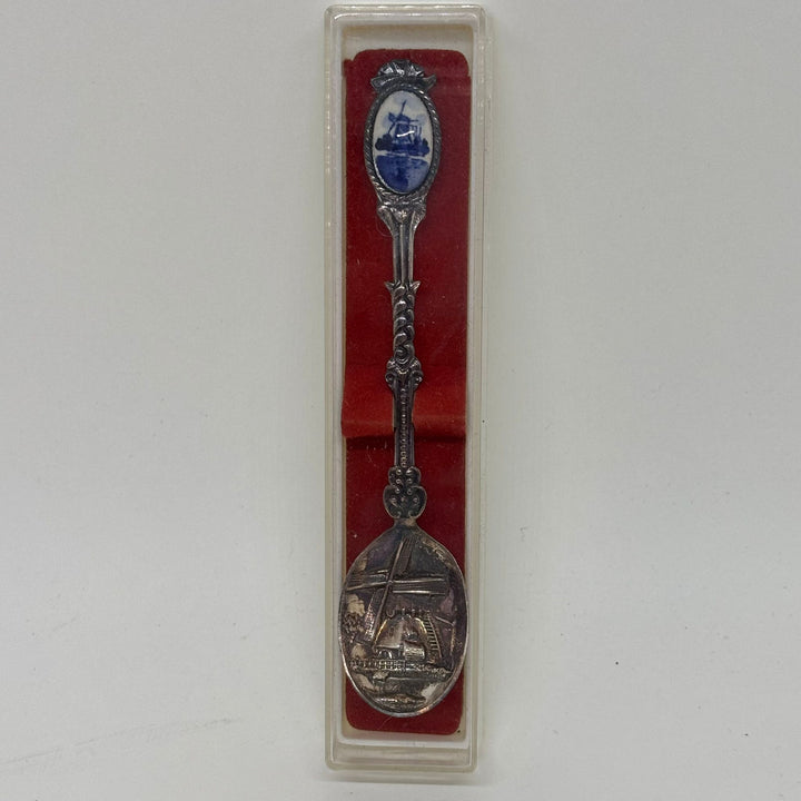 Vintage Collectible Windmill Spoon Souvenir of Holland JO90