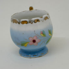 Load image into Gallery viewer, Small Vintage Hand-Painted Teacup