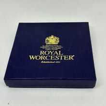 Load image into Gallery viewer, Vintage Royal Worcester Boxed Trinket Dish 40