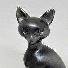 Load image into Gallery viewer, Vintage Pair of Siamese Cat Figurines