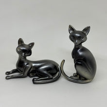 Load image into Gallery viewer, Vintage Pair of Siamese Cat Figurines
