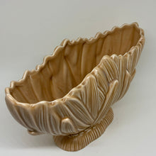 Load image into Gallery viewer, Vintage SylvaC Hyacinth Brown Mantle Vase Petal Design 2456