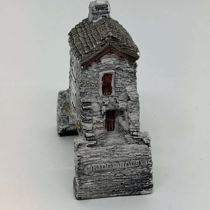 Vintage Lilliput Lane 'Bridge House' (Ambleside, Lake District) Miniature Ornament