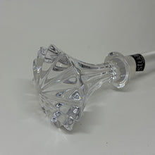 Load image into Gallery viewer, Vintage Slender Stuart Crystal Stopper