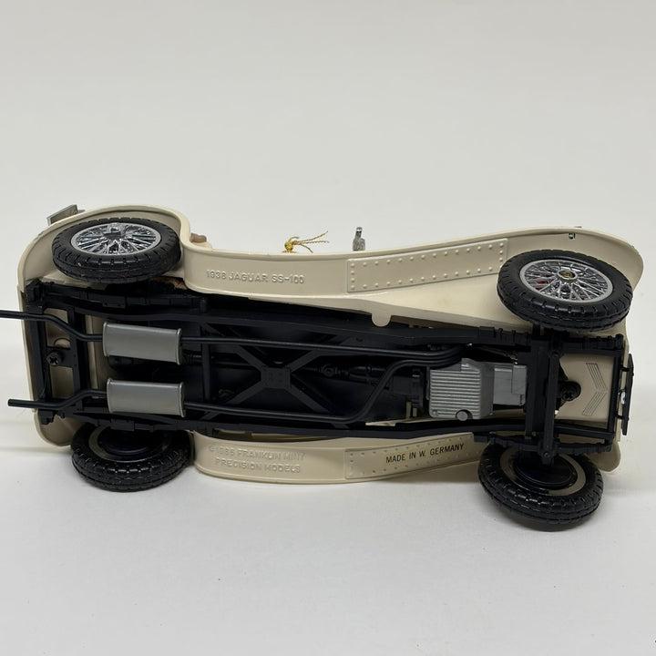 Vintage Franklin Mint 1:24 SS Jaguar 100 Die-Cast Model (Missing Spare Tyre)