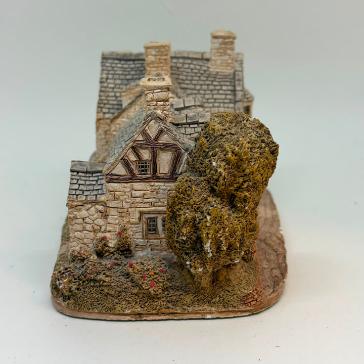 Vintage Moreton Manor Miniature Figurine by Lilliput Lane