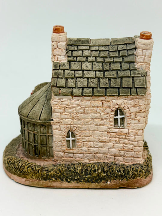 Vintage 'Holly Cottage' Miniature Figurine by Lilliput Lane