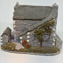 Load image into Gallery viewer, Vintage 'Sawrey Gill' Hand Made Miniature Figurine by Lilliput Lane