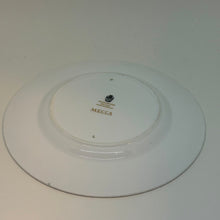 Load image into Gallery viewer, Vintage Wedgwood Bone China Mecca Chinoiserie Floral Bird Tea Plate 7"