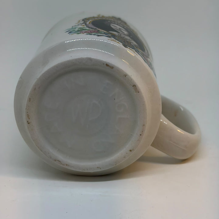 Vintage 1977 Queen Elizabeth II Silver Jubilee Ceramic Mug