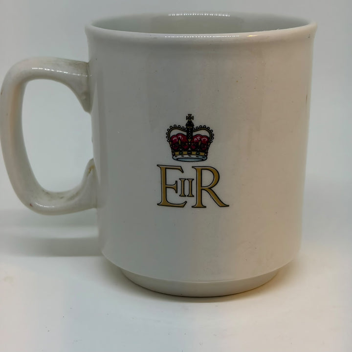 Vintage 1977 Queen Elizabeth II Silver Jubilee Ceramic Mug