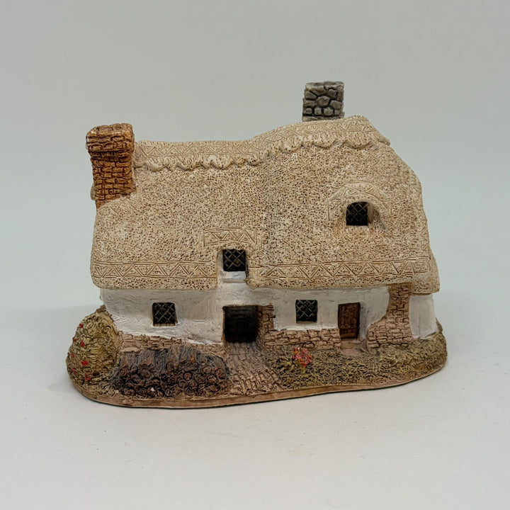 Vintage 'Ostler's Keep' Hand Made Miniature Figurine by Lilliput Lane
