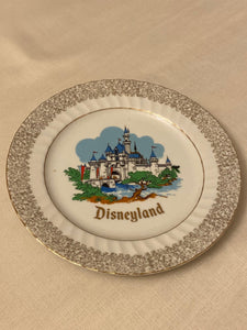 1963 DISNEYLAND Disney Sleeping Beauty Castle Souvenir COLLECTORS PLATE 10in