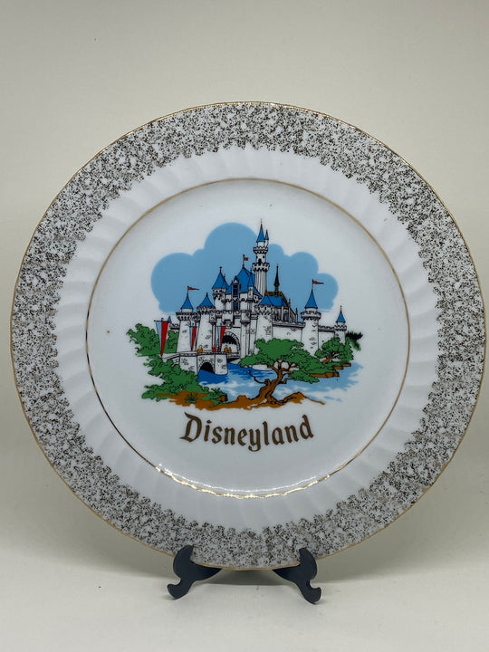 1963 DISNEYLAND Disney Sleeping Beauty Castle Souvenir COLLECTORS PLATE 10in