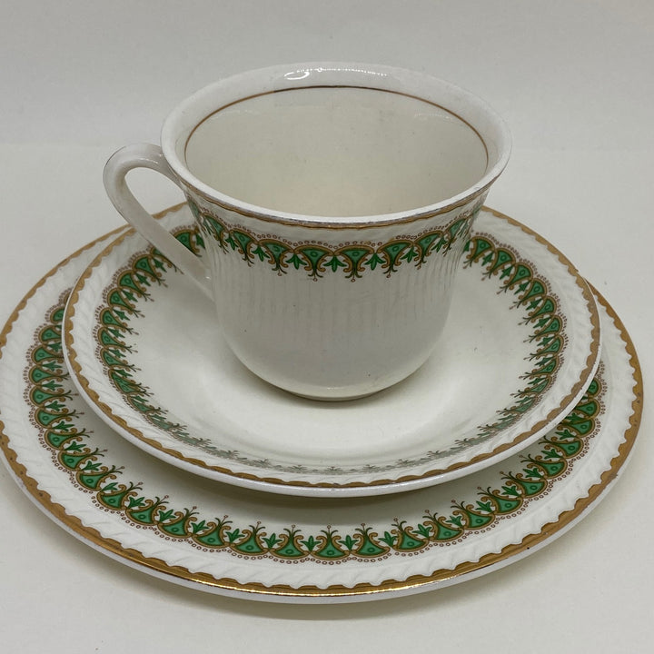5 x Vintage Portland TEA PLATE SAUCER TEACUP TRIOS Creamer and Sugar Bowl