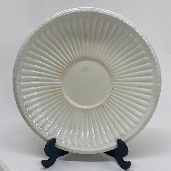 2 x 1947 WEDGWOOD OF ETRURIA & BARLASTON Spare Replacement SAUCERS Creamware