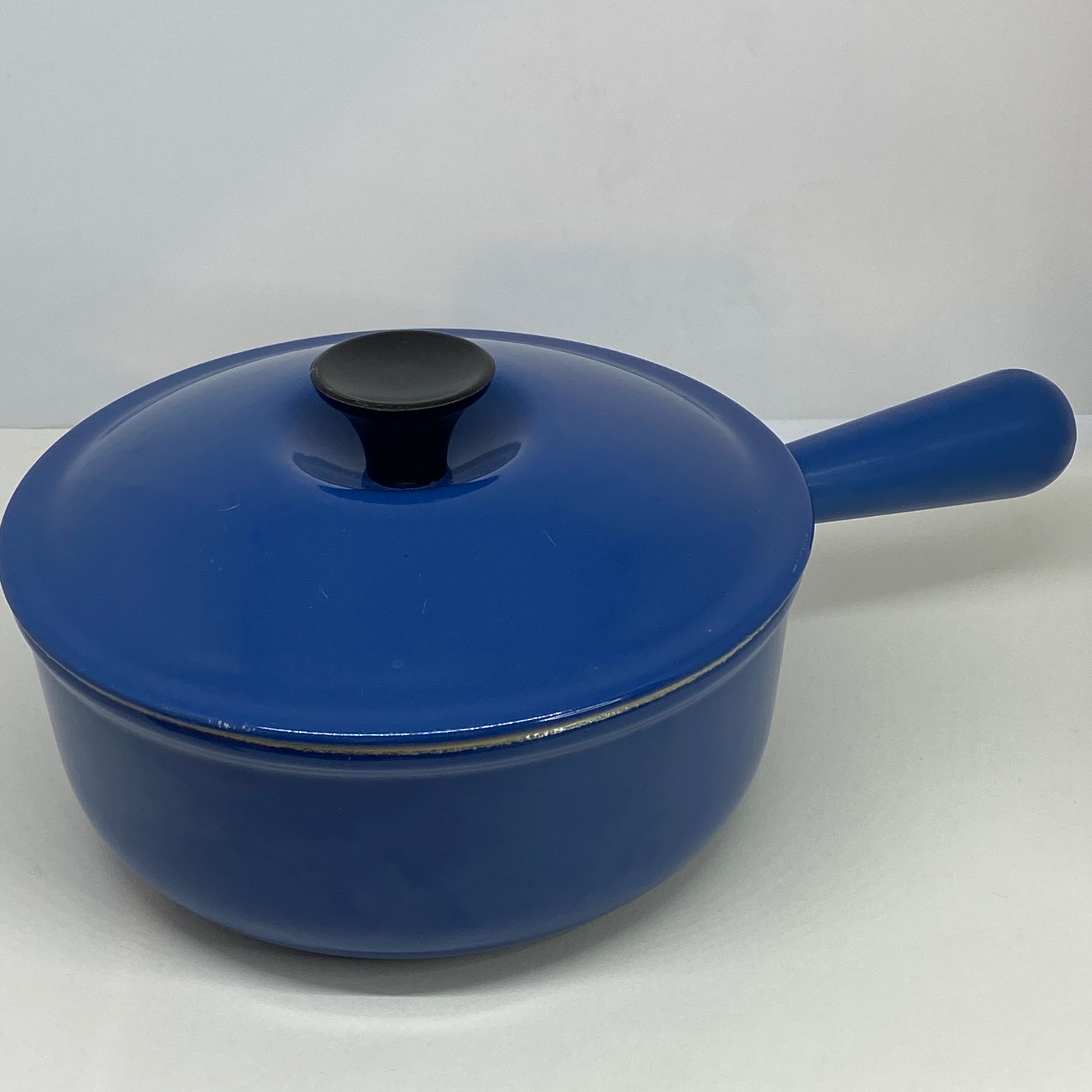 Vintage Dark Blue LE CREUSET 20cm Cast Iron Pan Lidded SAUCEPAN