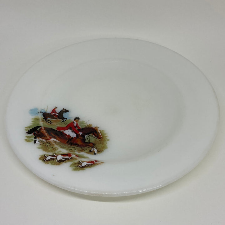 4 PYREX JAJ Vintage Hunting Scene LUNCH SALAD PLATES
