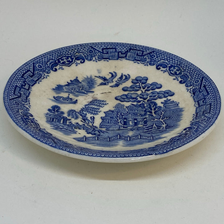 Vintage GIBSON & SONS Spare or Replacement SAUCER Blue and White Willow Pattern